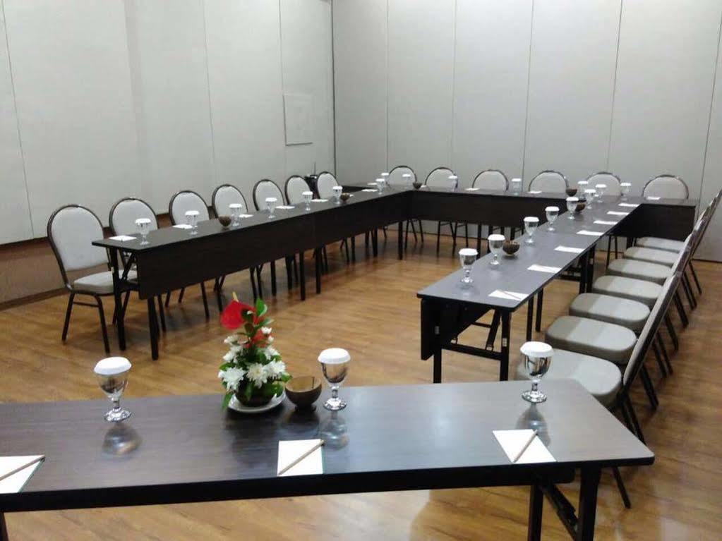 Villa Damar Boutique Hotel Bandung Ngoại thất bức ảnh